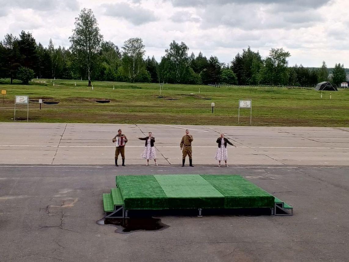 Ансамбль «Горница» выступил на открытии олимпиады в ПАИИ Ансамбль «Горница» выступил на открытии олимпиады в ПАИИ